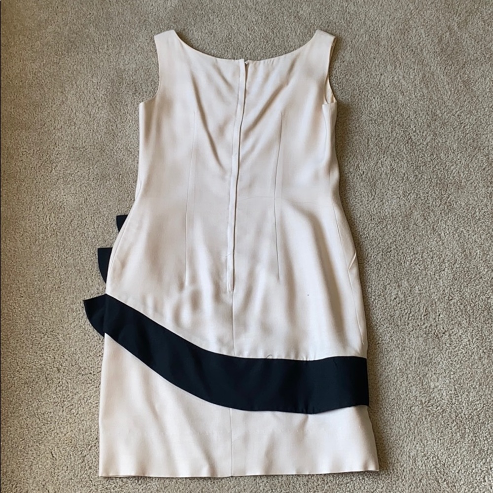 Dress - Picture 5 of 5